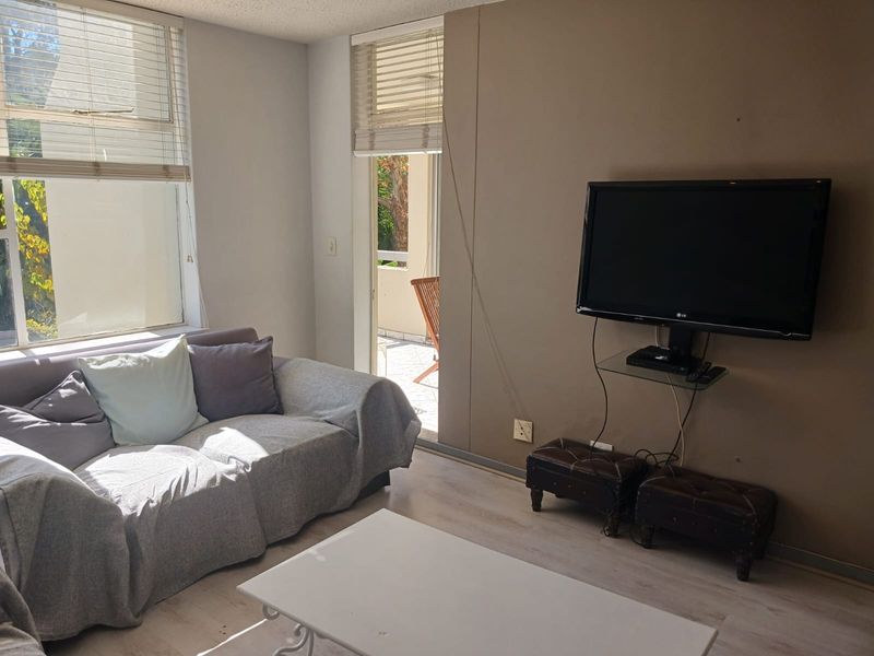 Charming 1.5 -bedroom apartment to let, perfect for cozy living in a vibrant neighborhood - Photo 10