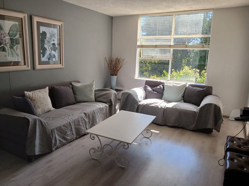 Charming 1.5 -bedroom apartment to let, perfect for cozy living in a vibrant neighborhood - Photo 9