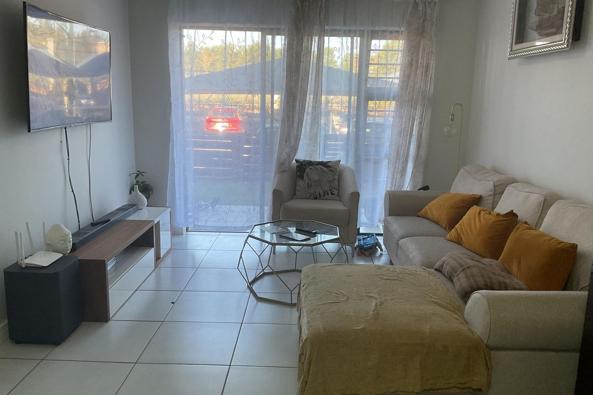 Stunning 3-Bedroom Ground Floor Unit with Corner Garden – Mooikloof, Greenkloof Eco Estate - Photo 5