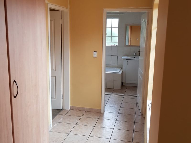 SAFE AND SECURE!! - Photo 9