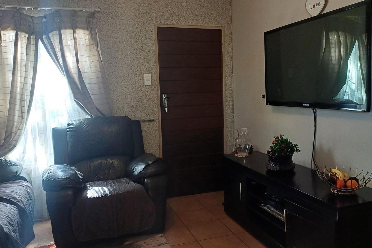 Charming 3-bedroom house for sale in Sky City, Alberton—your dream home awaits! Don’t miss out! - Photo 4