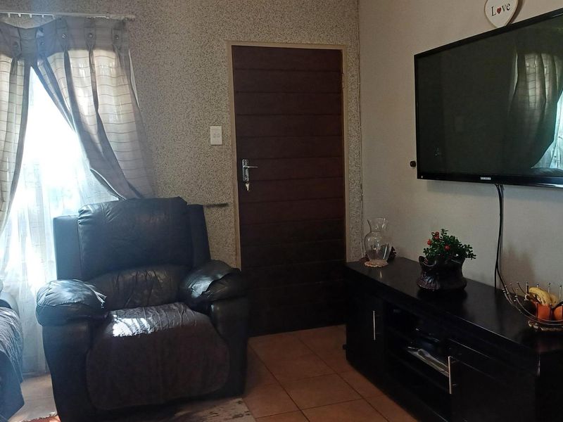 Charming 3-bedroom house for sale in Sky City, Alberton—your dream home awaits! Don’t miss out! - Photo 4