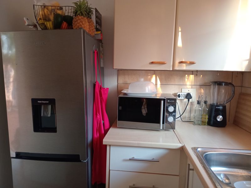 Townhouse For Sale - Photo 6