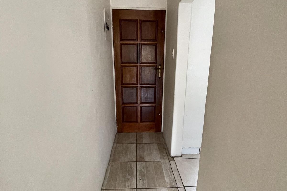 2 Bed For Sale - Photo 4