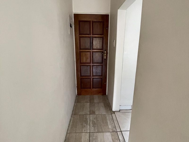 2 Bed For Sale - Photo 4