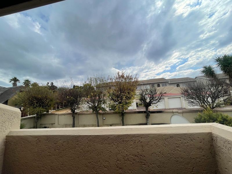 2 Bed For Sale - Photo 3