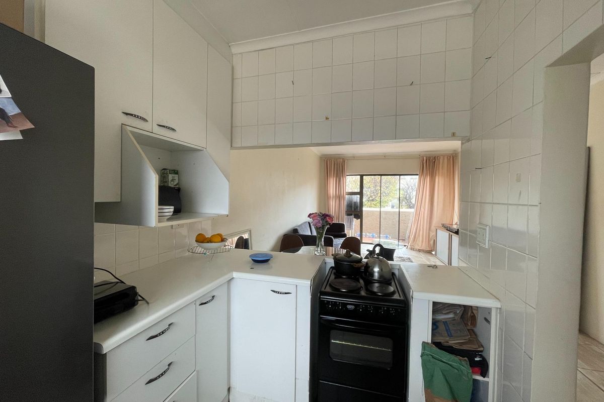 2 Bed For Sale - Photo 5