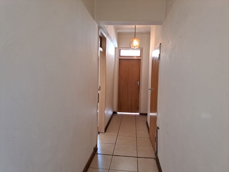 Apartment Block For Sale In Johannesburg - Photo 7