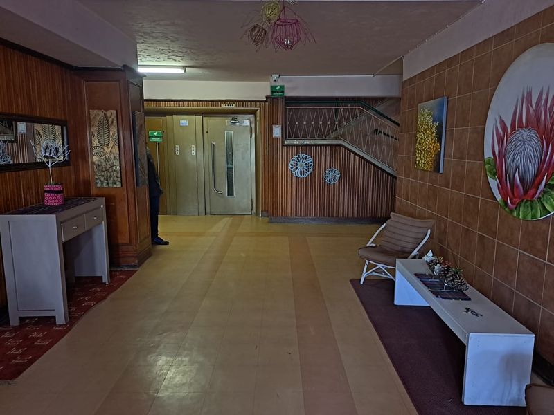 Apartment Block For Sale In Johannesburg - Photo 5