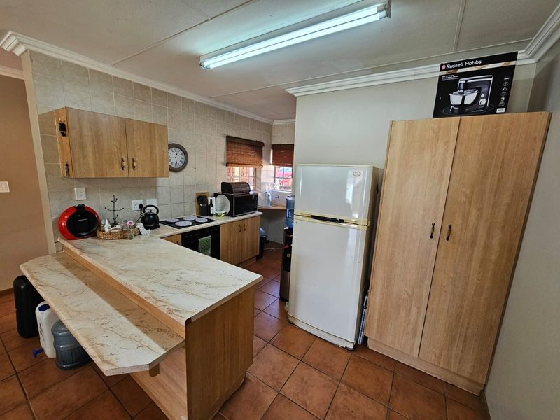 2 bedroom town house for sale in Bendor - Photo 1
