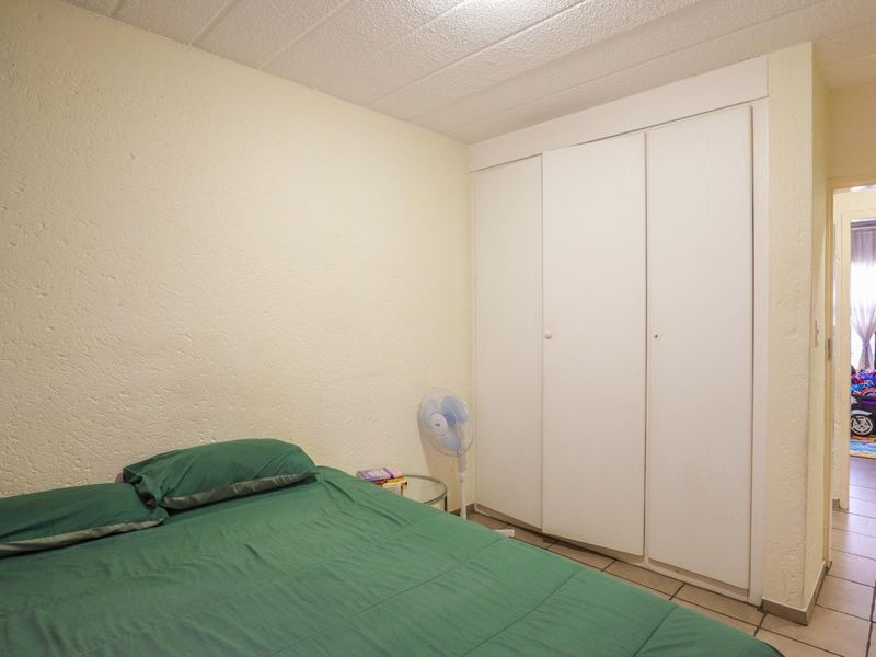 A ground floor unit featuring 3 Bedrooms - Photo 7