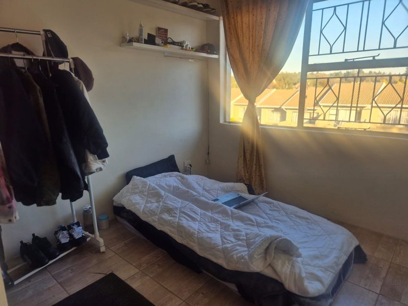 Apartment For Sale In Sandton - Photo 7