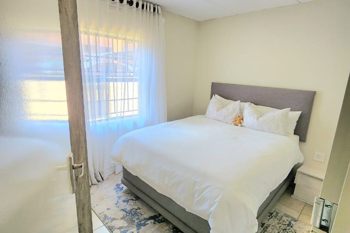 Charming 2-bedroom sectional title in Montana Tuine, Pretoria - Photo 5