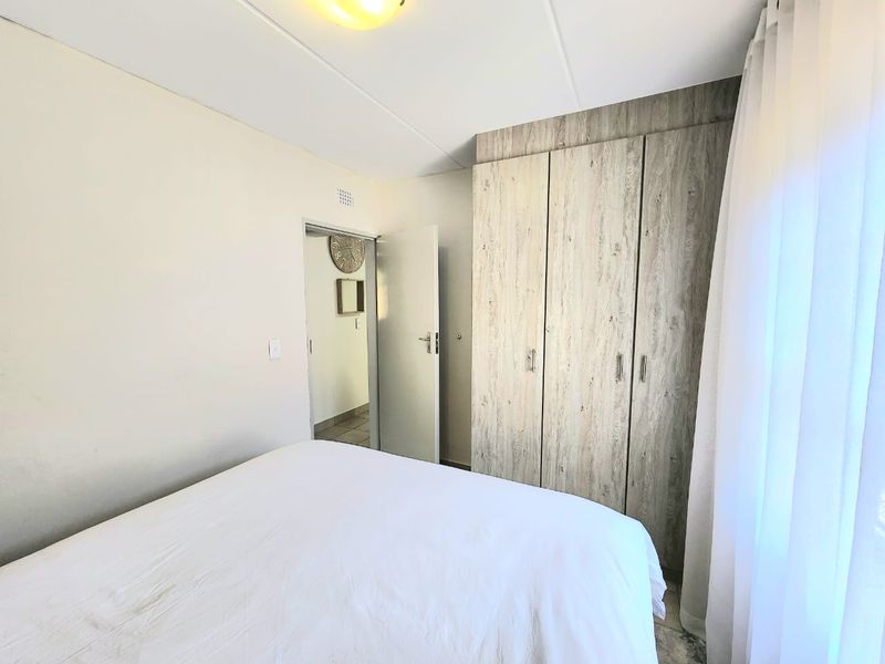 Charming 2-bedroom sectional title in Montana Tuine, Pretoria - Photo 6