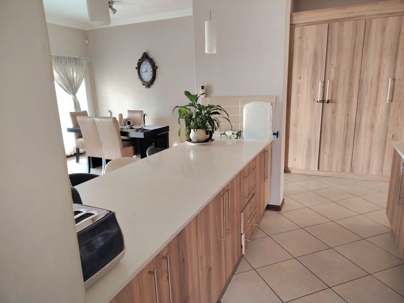 Seeking comfort and peace of mind? - Photo 6