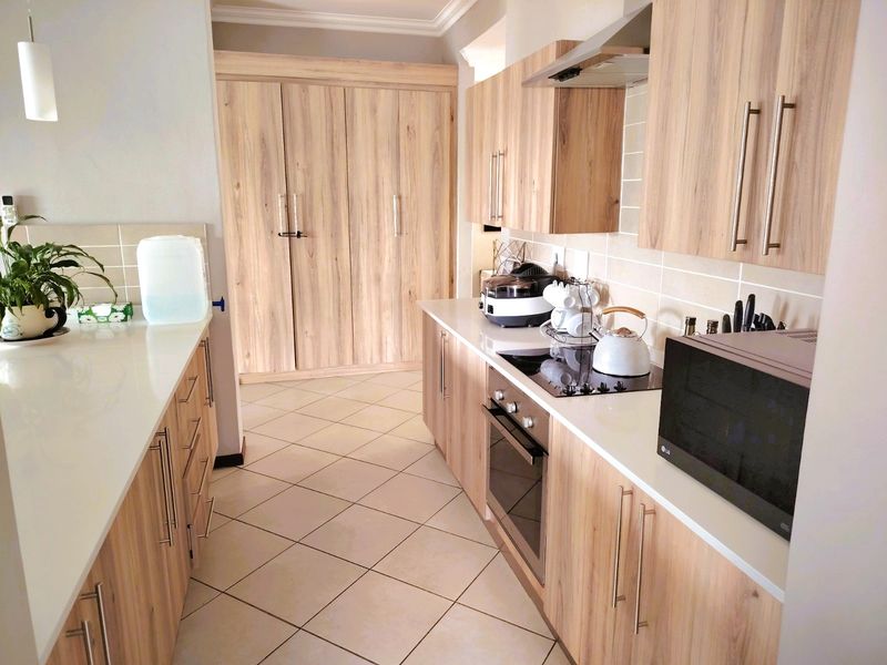 Seeking comfort and peace of mind? - Photo 8