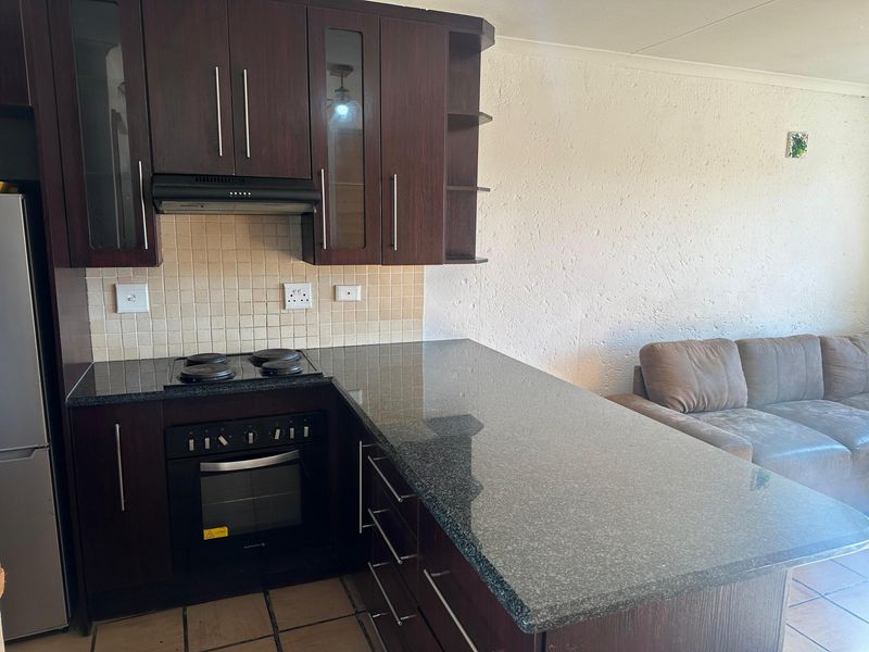 Sun-Filled 2 bedroom Serenity in Eden Glen! - Photo 6