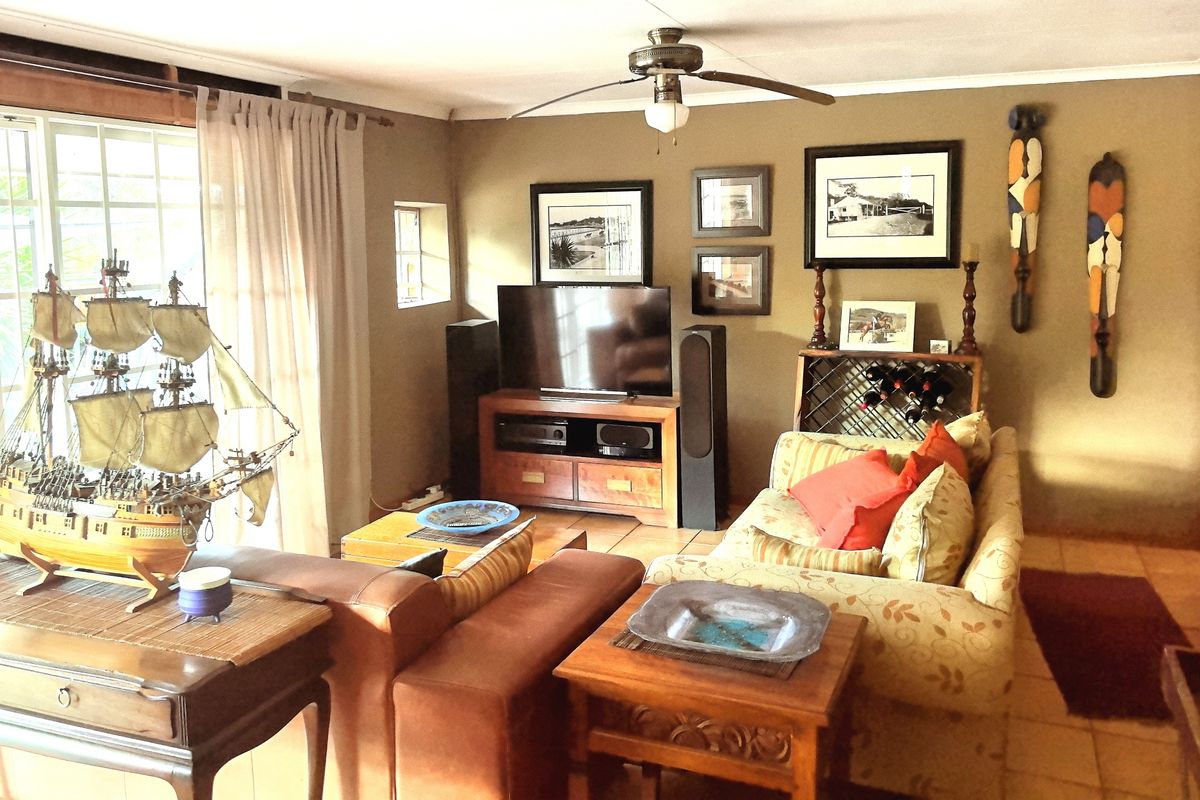 Stunning 4-bedroom equestrian property in Laezonia, Centurion, perfect for horse lovers and families - Photo 5