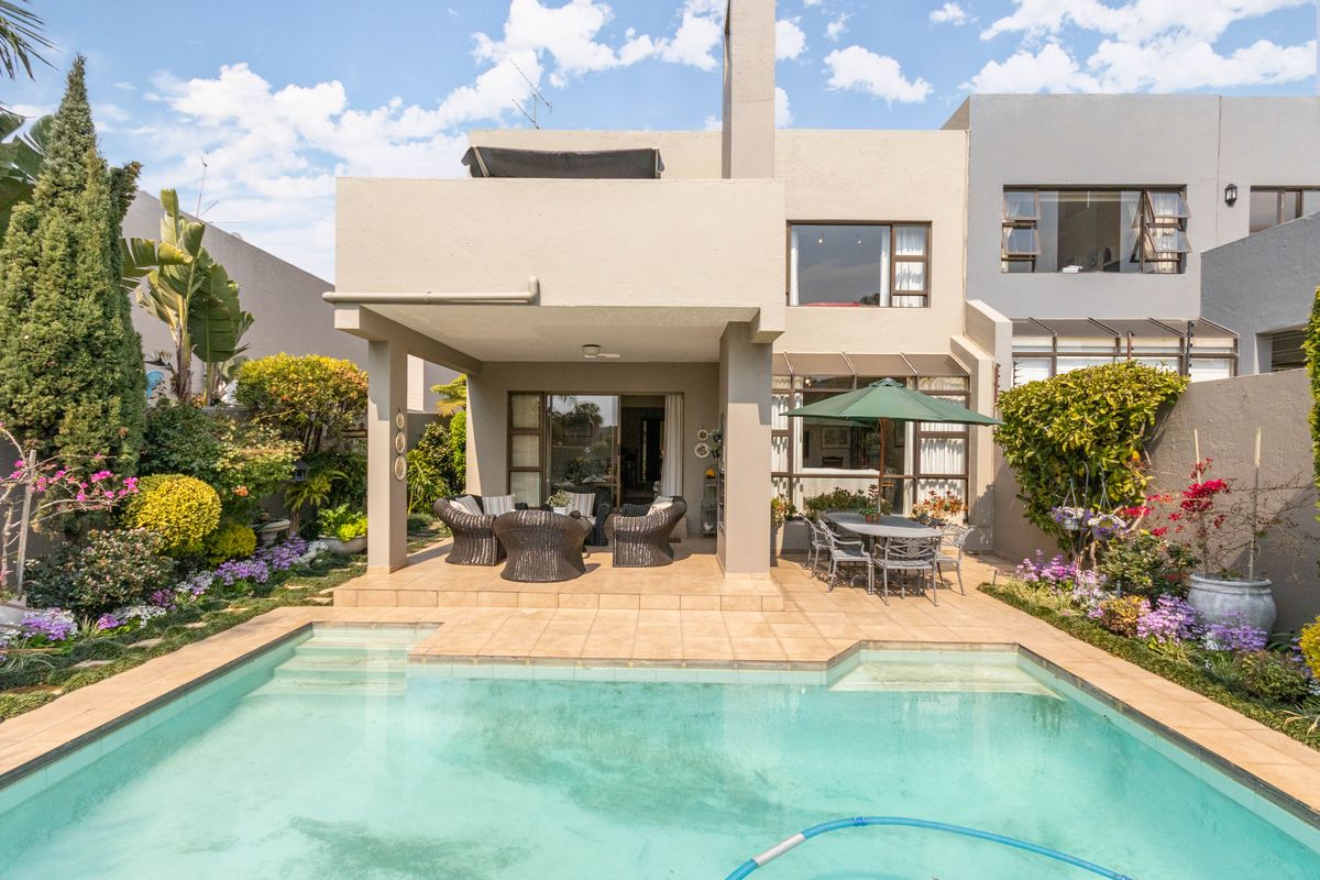 Peaceful secure cluster - Photo 3