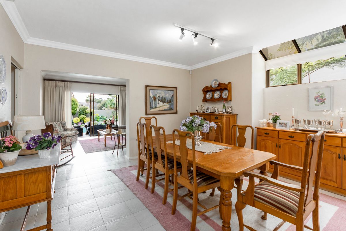 Peaceful secure cluster - Photo 5