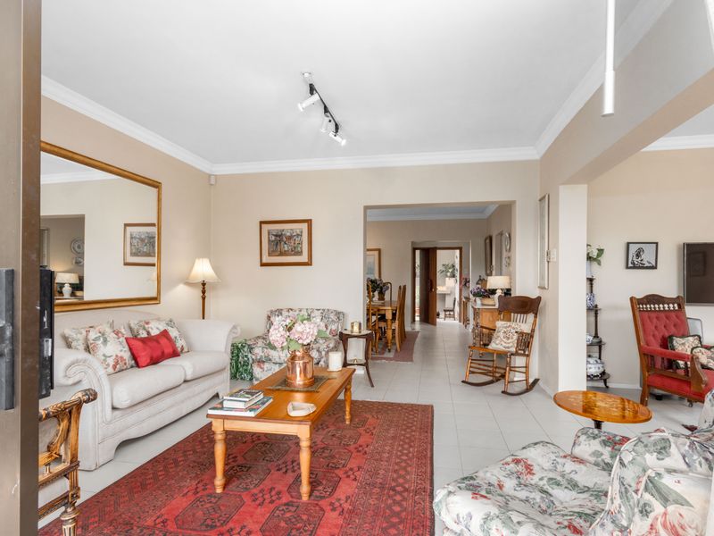 Peaceful secure cluster - Photo 9