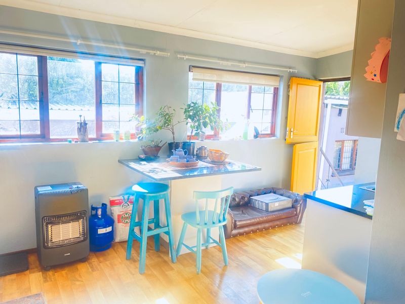 A Premium, High-Yield Investment on Melville's Best Street. - Photo 10