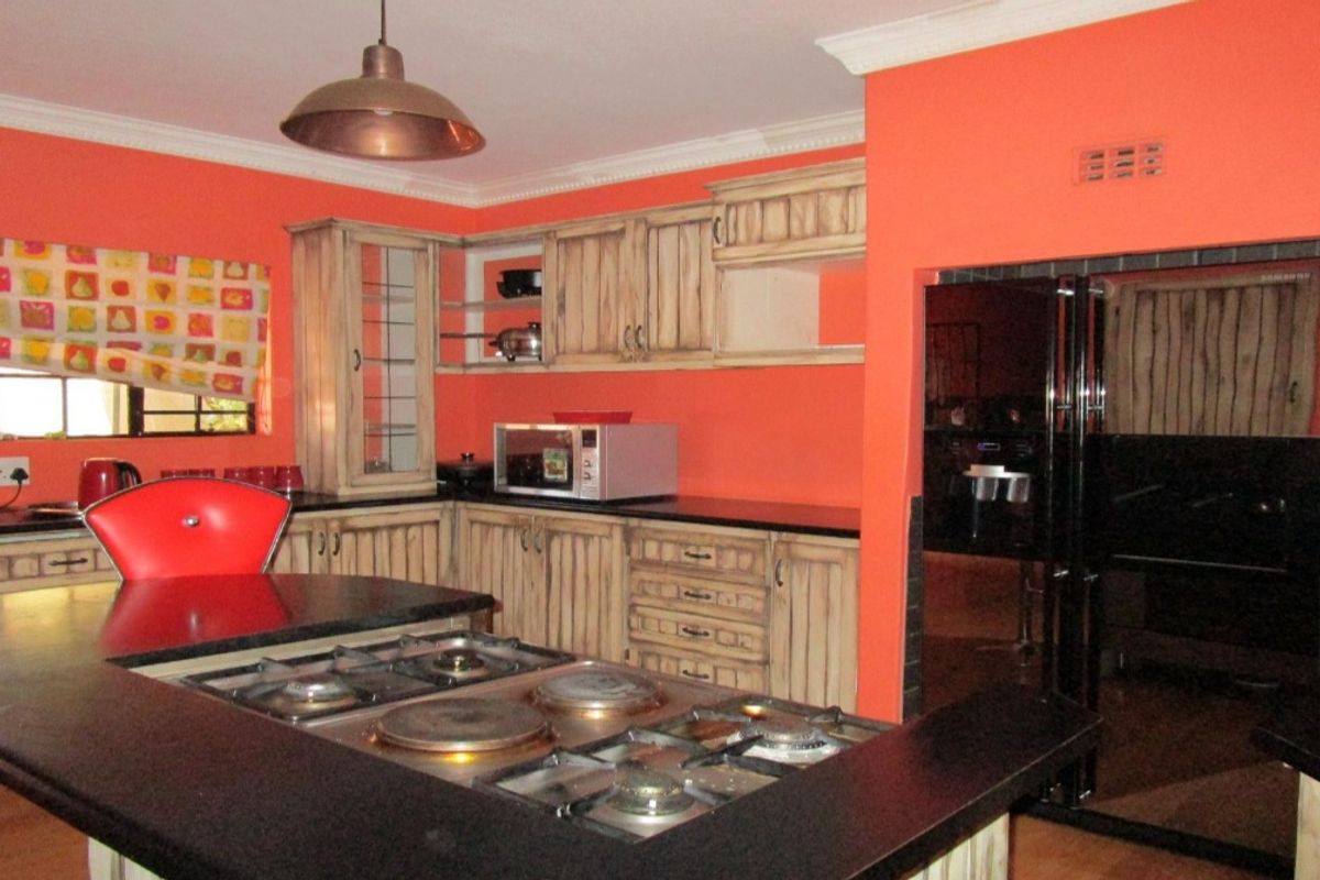 Spacious 4-bedroom home in Montana Park, Pretoria - Photo 5