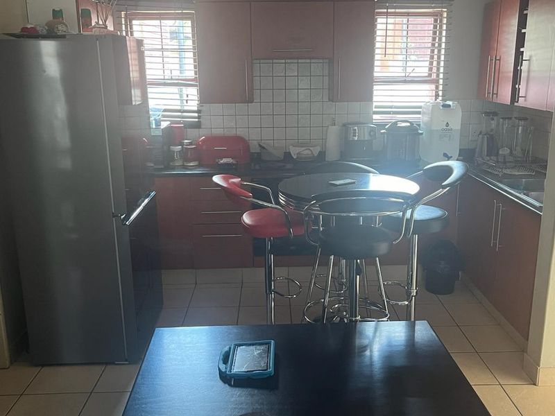 2 bedroom townhouse on sale - Photo 2