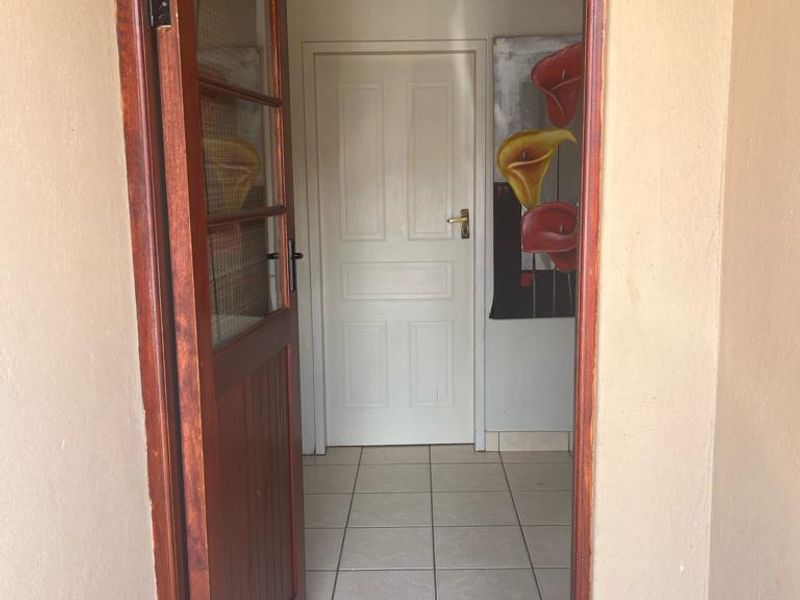 2 bedroom townhouse on sale - Photo 4