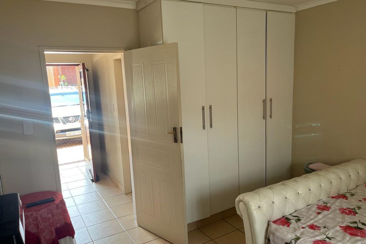 2 bedroom townhouse on sale - Photo 5