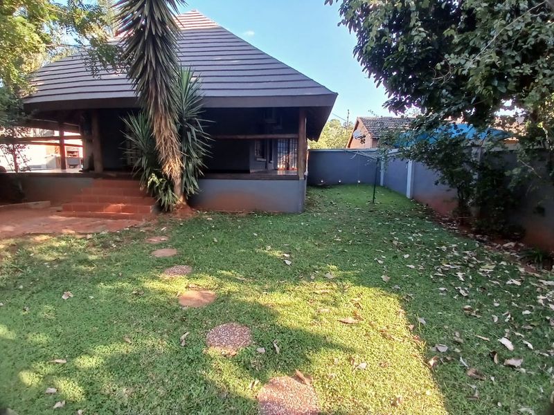 4 Bedroom House for Sale in Heatherview - Photo 8