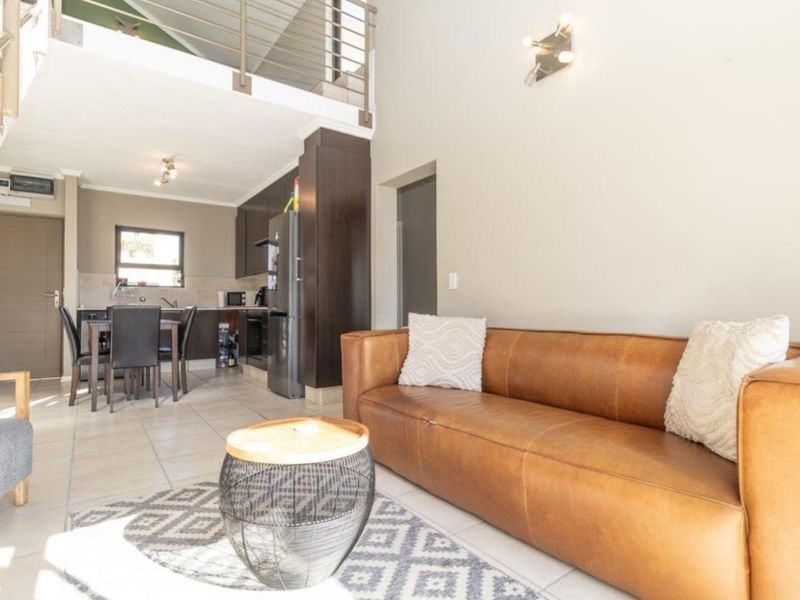 Modern Loft Living - 2Bedroom Apartment  In Douglasdale For Sale. - Photo 9