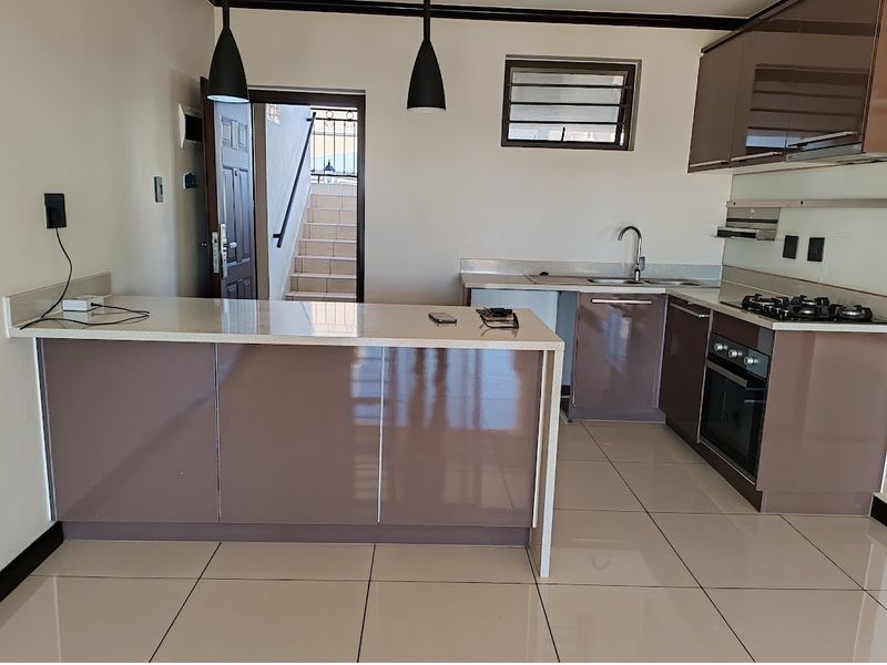 Stunning bedroom apartment in Blue Hills, Midrand—perfect for modern living and investment. - Photo 5