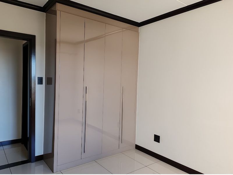 Stunning bedroom apartment in Blue Hills, Midrand—perfect for modern living and investment. - Photo 10