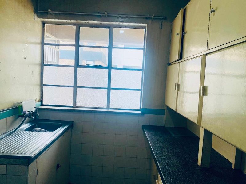 Modern Urban Living in Prime Location - Photo 9