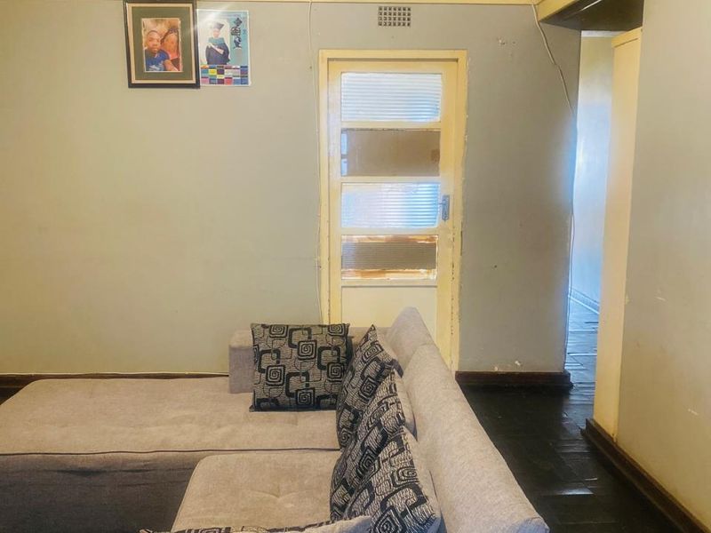 Modern Urban Living in Prime Location - Photo 6