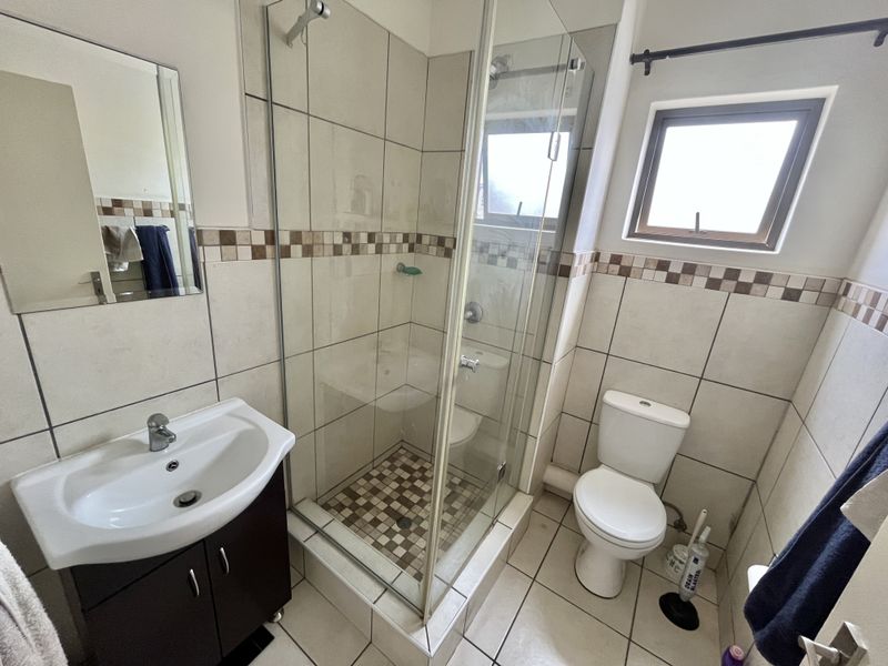 2 Bedroom 2 Bathroom Unit FOR SALE in Barbeque Downs - Photo 6