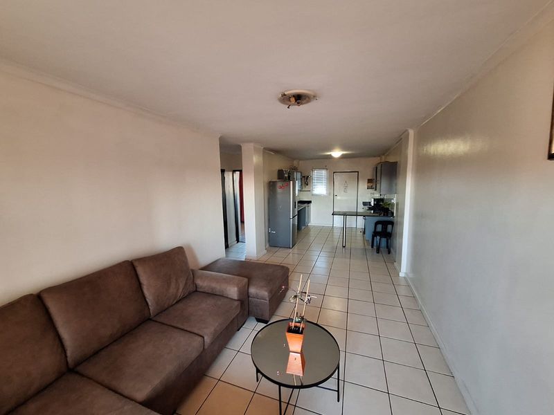 Gorgeous flat with a balcony and beautiful views to enjoy every day. - Photo 8