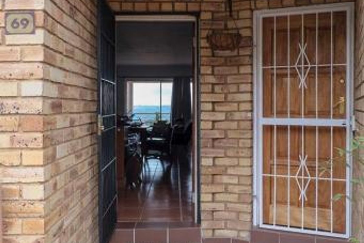 2 Bedroom Apartment For Sale In Windsor East - Photo 4