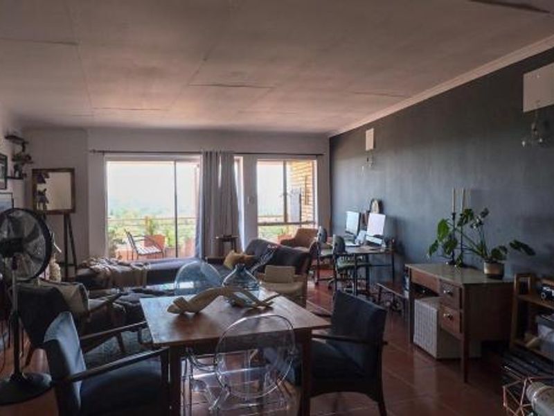2 Bedroom Apartment For Sale In Windsor East - Photo 5