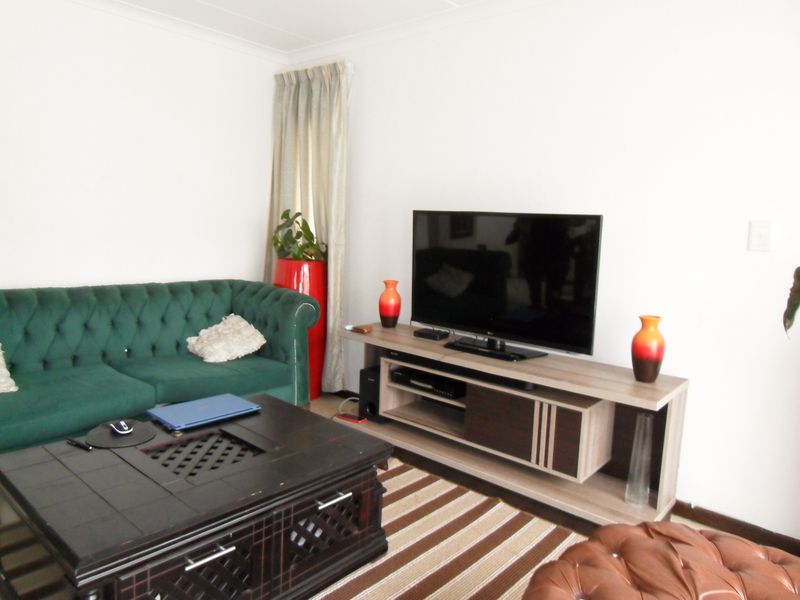 Duplex Townhouse For Sale - Photo 10