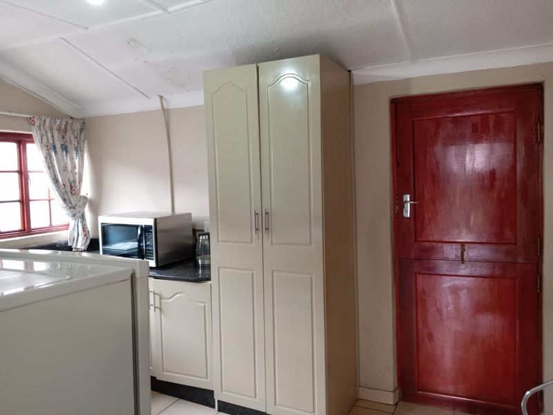 Molapo 2 Bedroom for house for sale - Photo 4