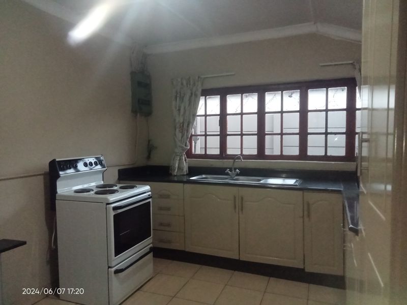 Molapo 2 Bedroom for house for sale - Photo 3