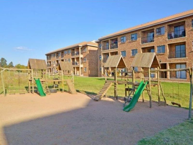 Eagle Heights  - R4400-R4700 FIRST MOTH 50% RENT OFF - Photo 7