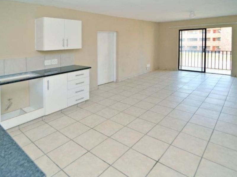 Eagle Heights  - R4400-R4700 FIRST MOTH 50% RENT OFF - Photo 2