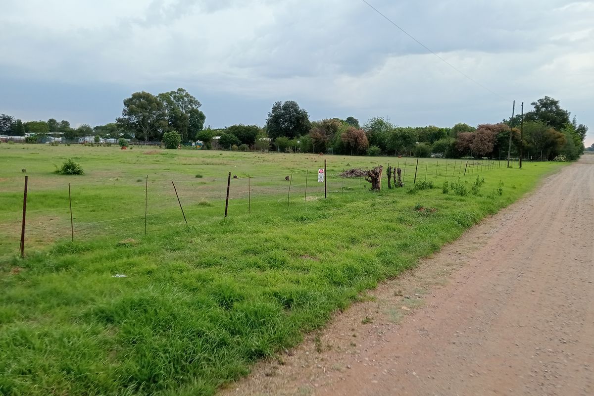 Prime 17131m2 vacant land for sale in Marabeth, Krugersdorp—perfect for your dream project! - Photo 3