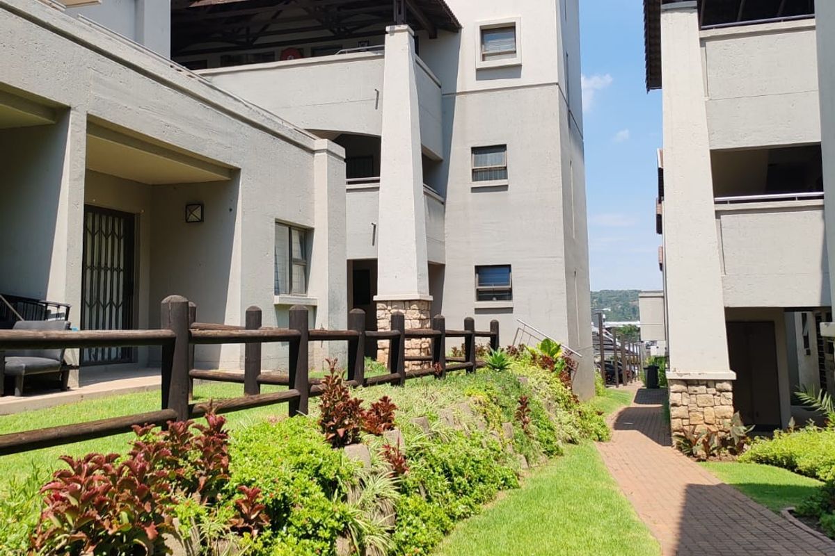 Charming 1-Bedroom Apartment for Sale in Sunninghill, Sandton - Photo 2
