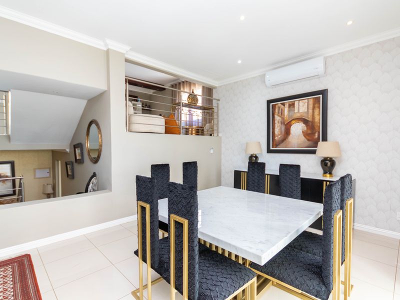 LARGE AND SPACIOUS FAMILY HOME SET IN THE SAFE AND SECURE HYDE PARK TERRACE ESTATE - Photo 9