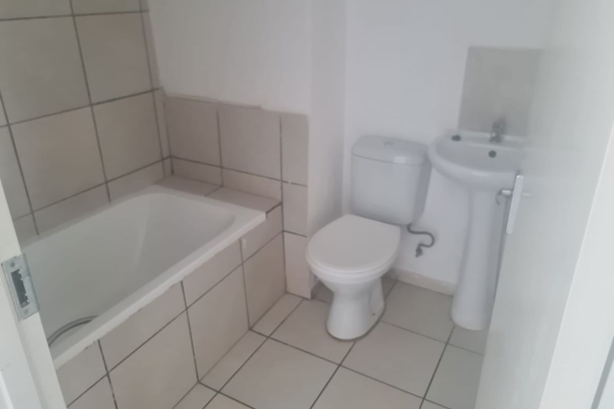 2bed 1 bath - Hemmingway Heights CW5 - Deposit Required - Photo 4