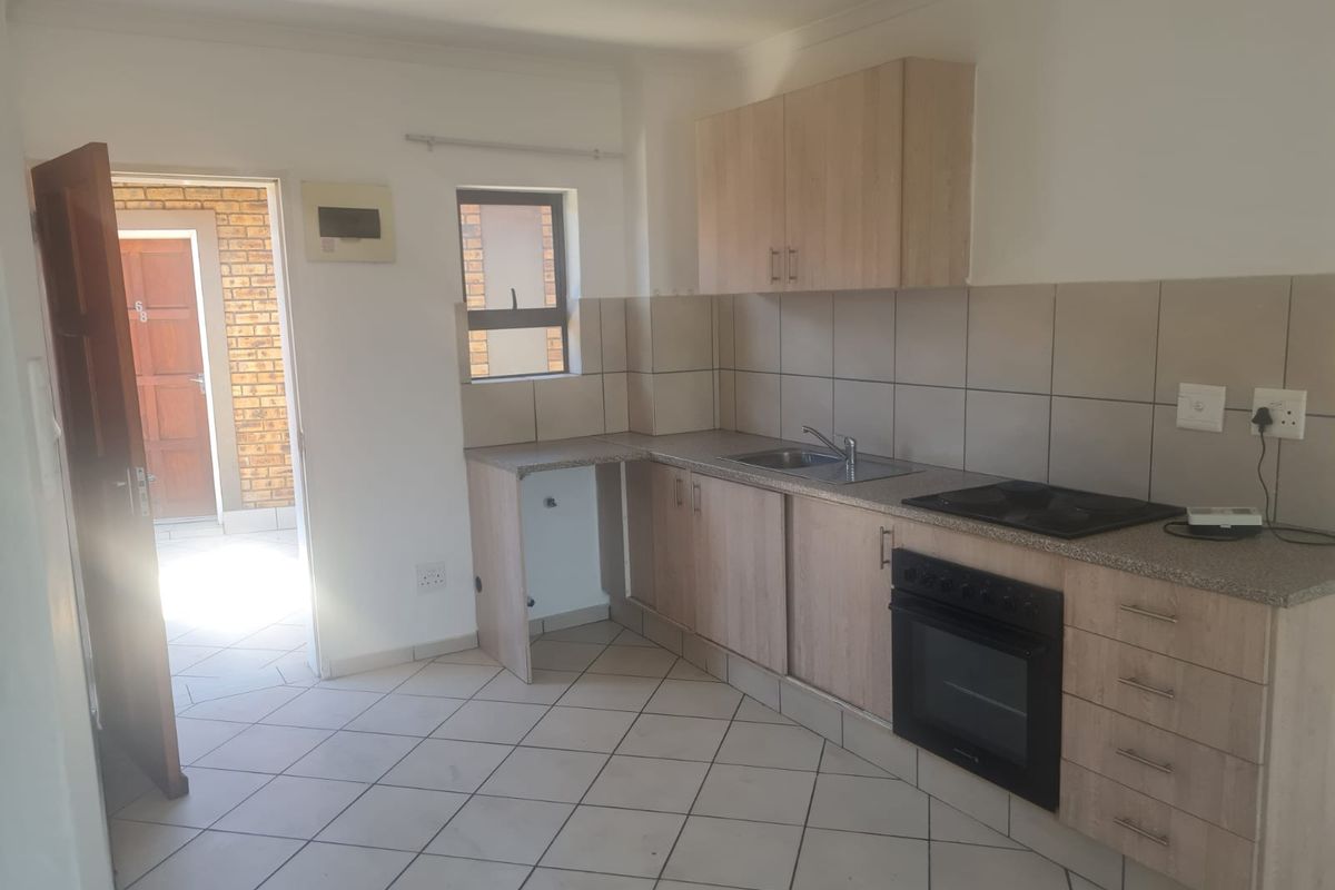 2bed 1 bath - Hemmingway Heights CW5 - Deposit Required - Photo 2